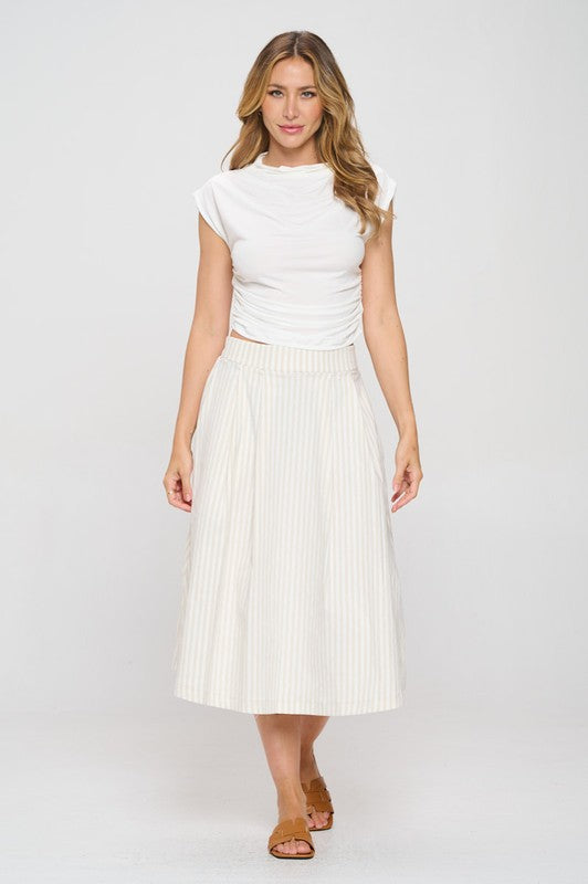 Modern Woman Mock Neck Short Sleeve Ruched Crop Top